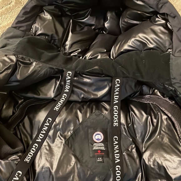 Men’s Canada goose XL Hybridge down coat - Picture 7 of 9